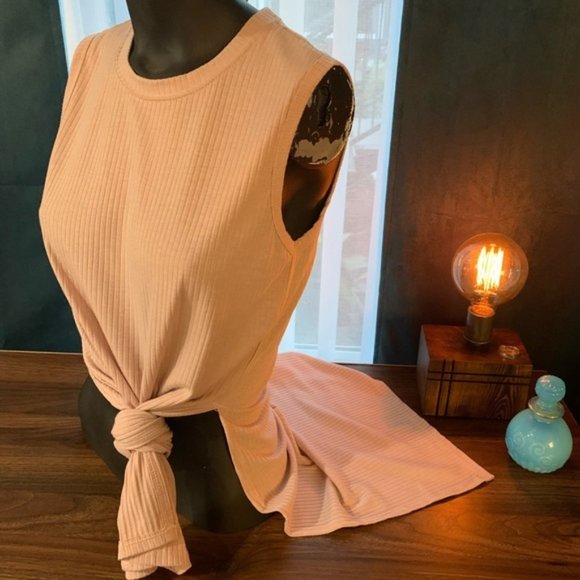 Betsy Johnson Tunic Workout Top - Picture 3 of 9